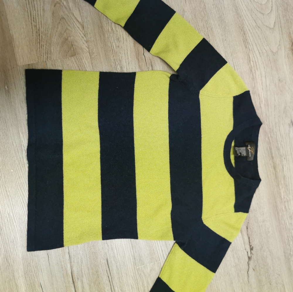 New, no tags, 100% cashmere size s/m